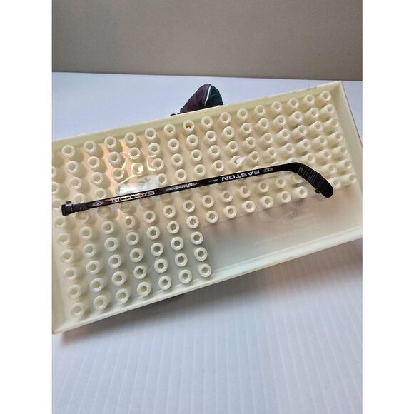 Sergei Federov Anaheim Mighty Ducks Figure - Picture 5 of 6